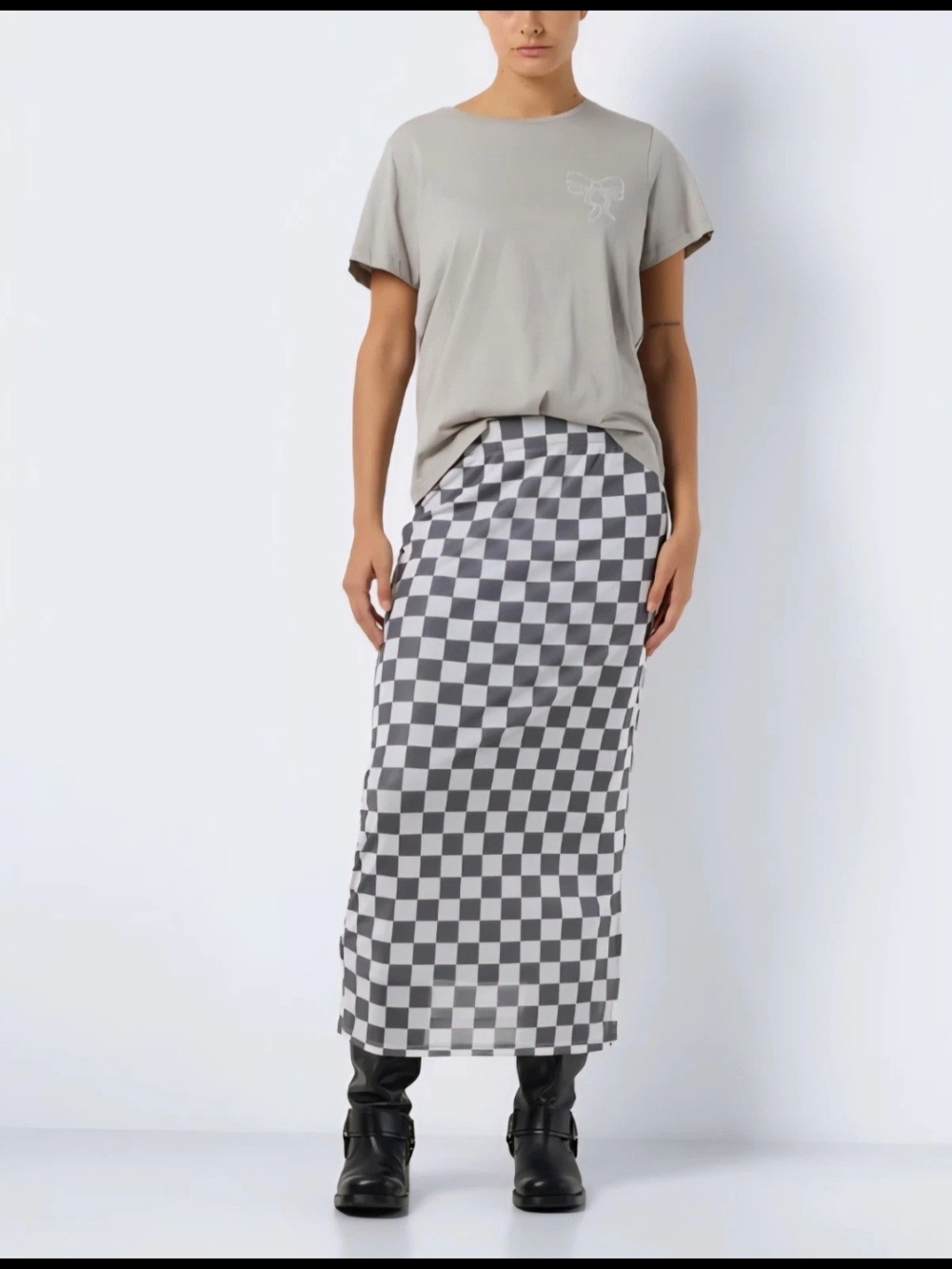 Noisy May Checkerboard Midi Skirt - Gray & White